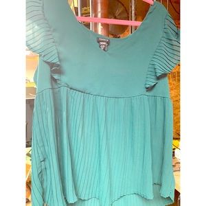 Torrid blouse 🚨SOLD🚨